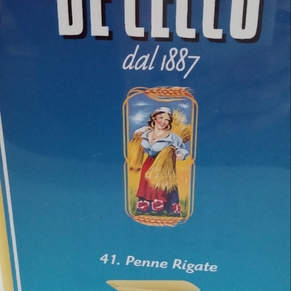 Vintage De Cecco Tin for Penne Pasta with Blue and Yellow Graphics Kitchen Decor - Picture 9 of 10